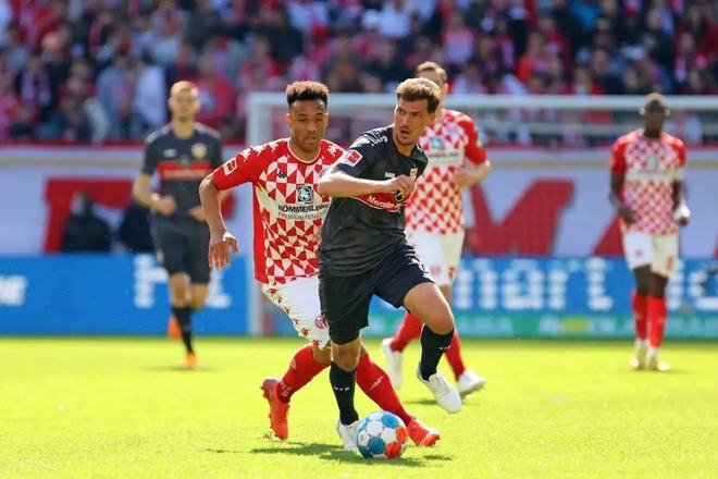 他灵活的技 他灵活的技