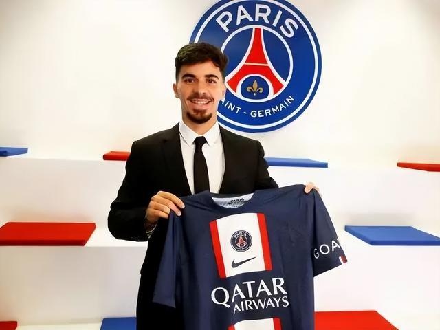 量与角度都 量与角度都