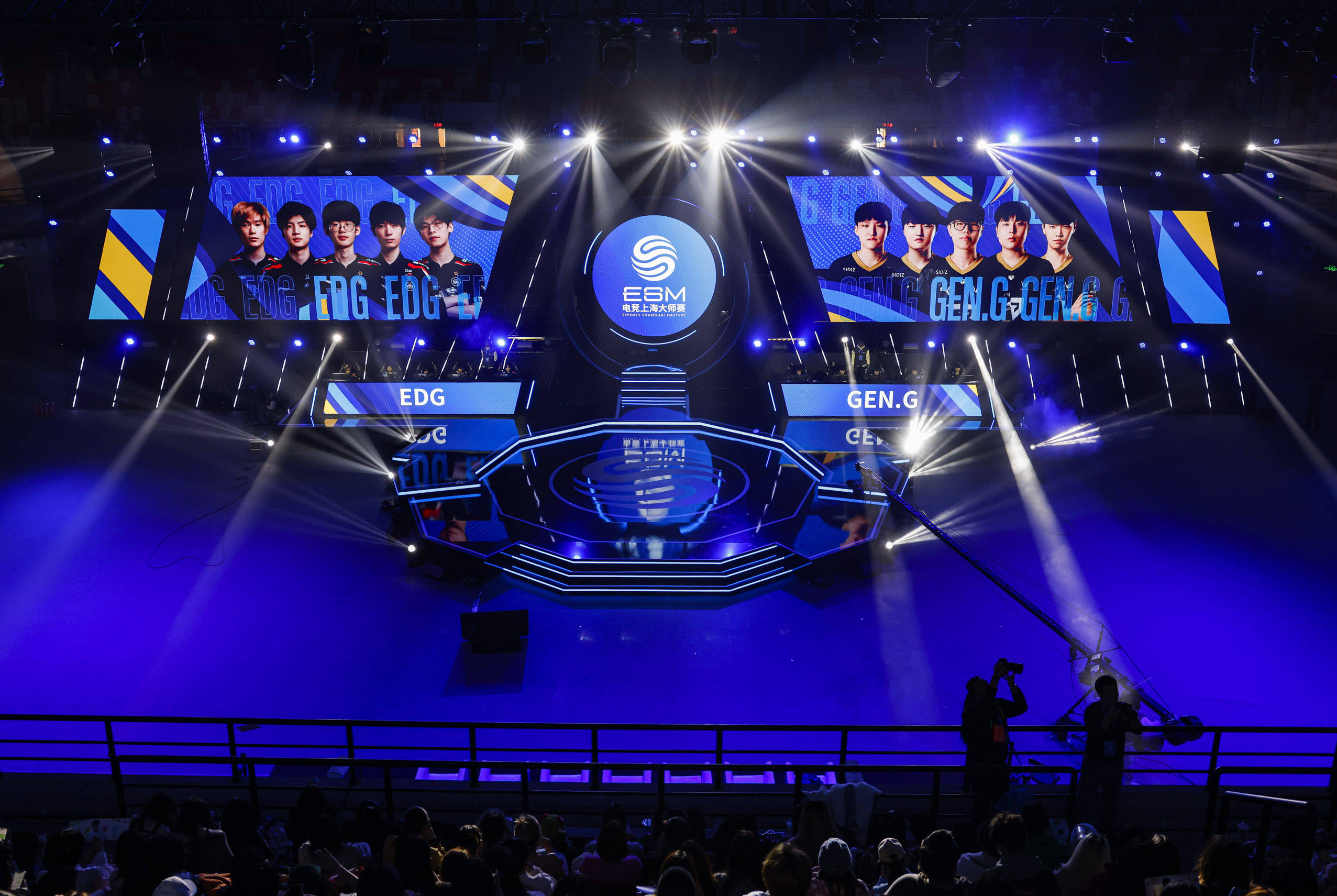 了坚实基础 了坚实基础